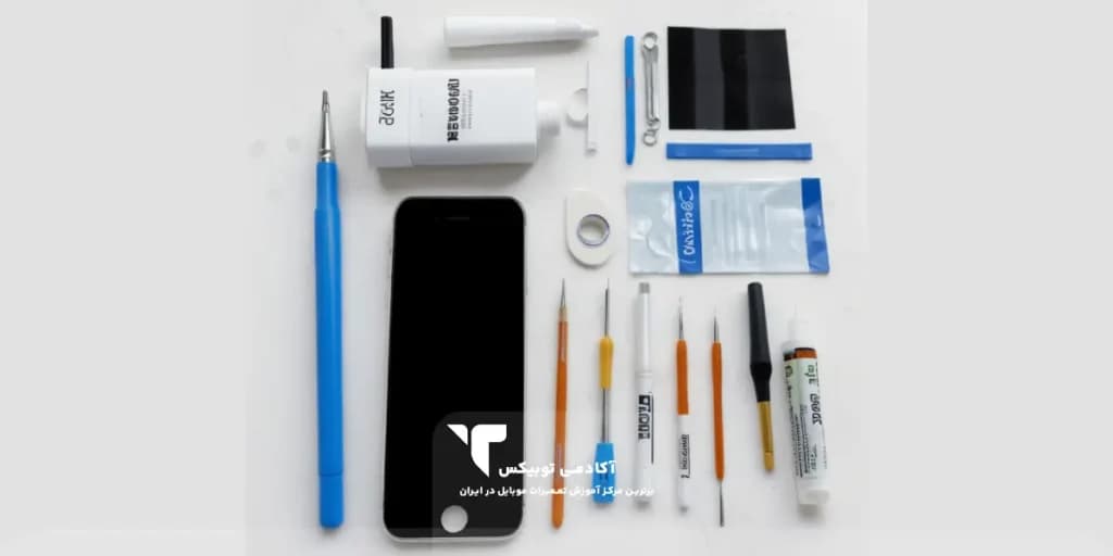 چسب تعمیرات موبایل (انواع، کاربرد و نحوه استفاده)